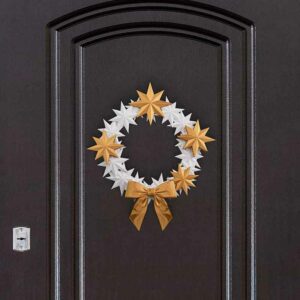 Twinkle Entry - Wreath